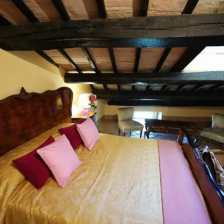 Ferienhaus Palazzo Novecento Stroncone